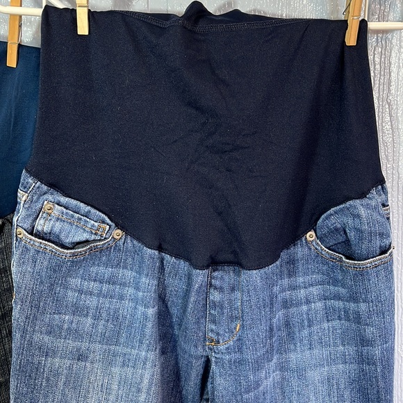 5 for $10 💜 Maternity pants and shorts bundle - Picture 3 of 10